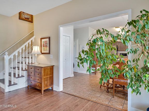 3rd image of 602 Chowning Pl