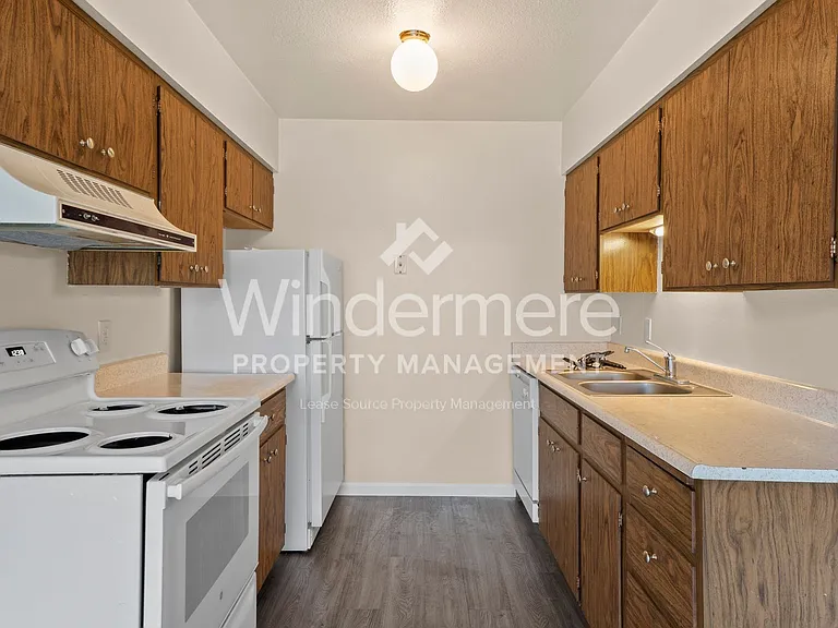 1611 W. 6th Ave — Photo 22