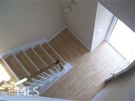 2nd image of 304A Louise Ln #A