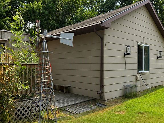 3rd image of 7835 Copper Rd