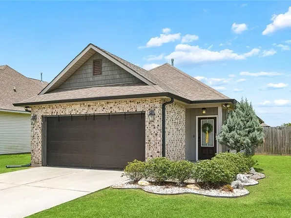 2600 Bayou Chene Dr, Marrero, LA 70072