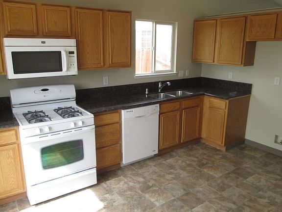 4th image of 6968 Carmen Ct
