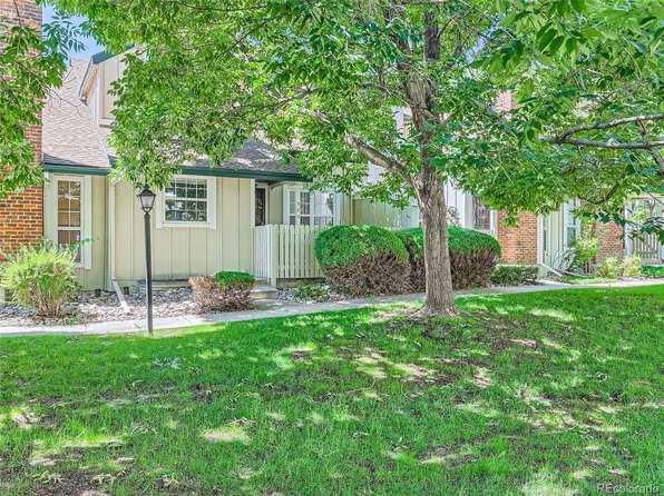 980 S Granby Way, Aurora, CO 80012