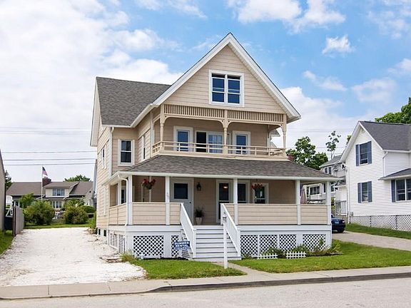35 Bayview Avenue - Exterior Front