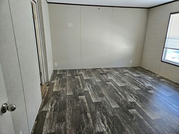 3rd image of 3900 Clark Ln #180