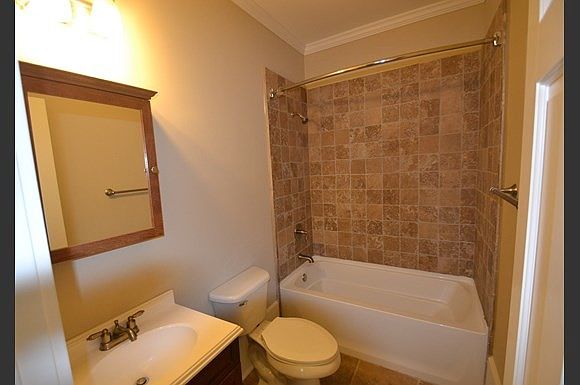 2nd image of 2036 Robson Pl NE #0