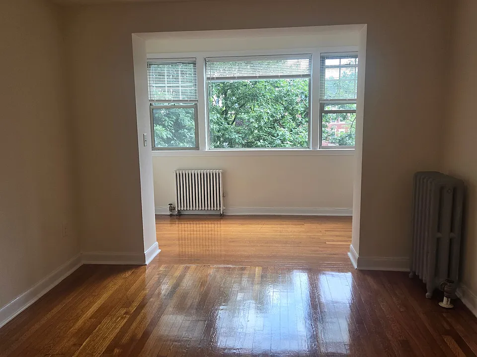 1315 Commonwealth Ave #304