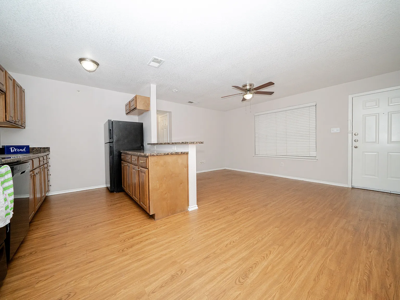 Emerald Lane — Photo 2