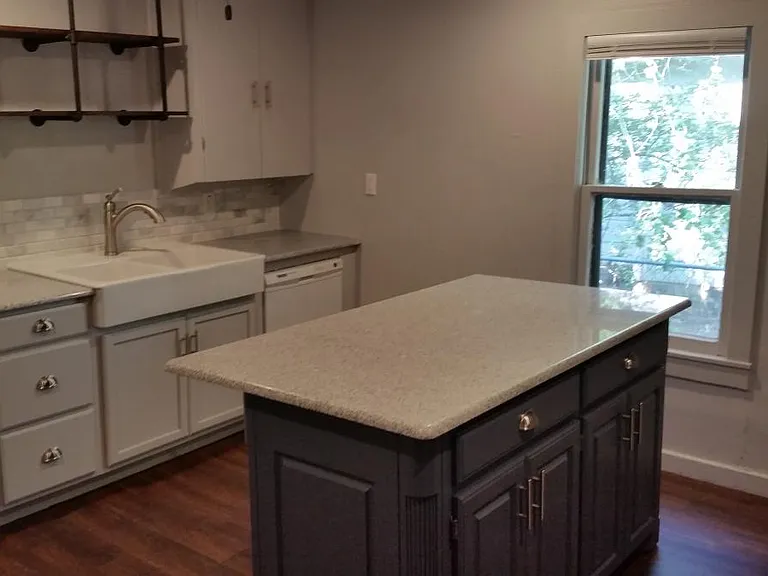 1106 S Avenue B — Photo 13
