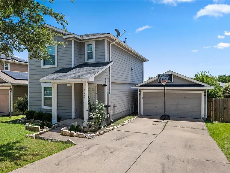 12421 Briarcreek Loop — Photo 2