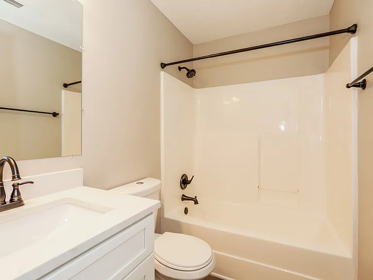 4505 Hunters Green Cir — Photo 13