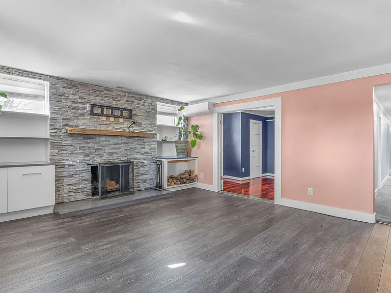 1915 Colonial Ave #6 — Photo 25