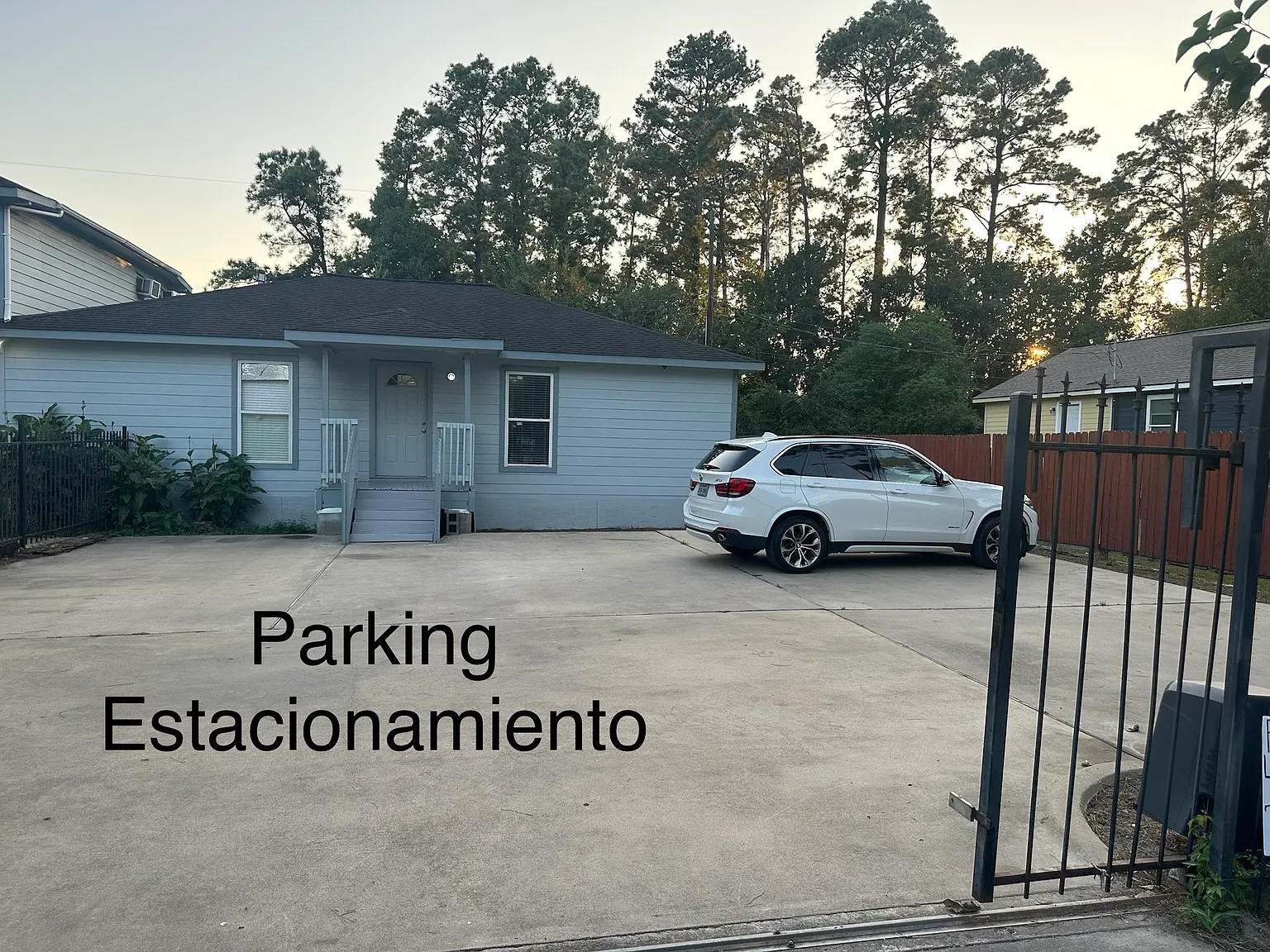 4 bed, $1,750 — Photo 1