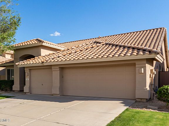 5th image of 833 W ASTER Drive