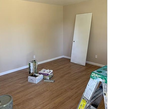 2nd image of 3804 40th Ave #2
