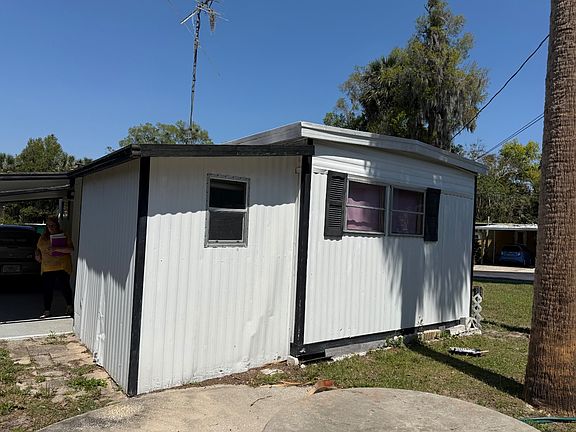 3rd image of 2500 N Volusia Ave #1