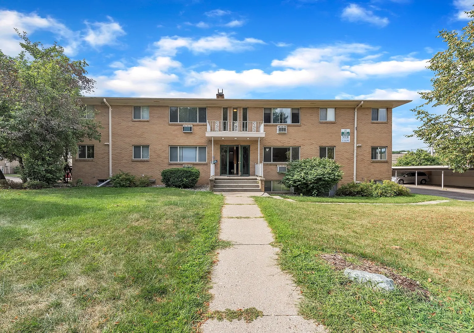 Old Canton Lane (Hodge Apartments, LLC) — Photo 2