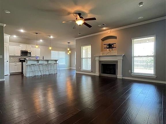 3rd image of 4608 W Wales Dr