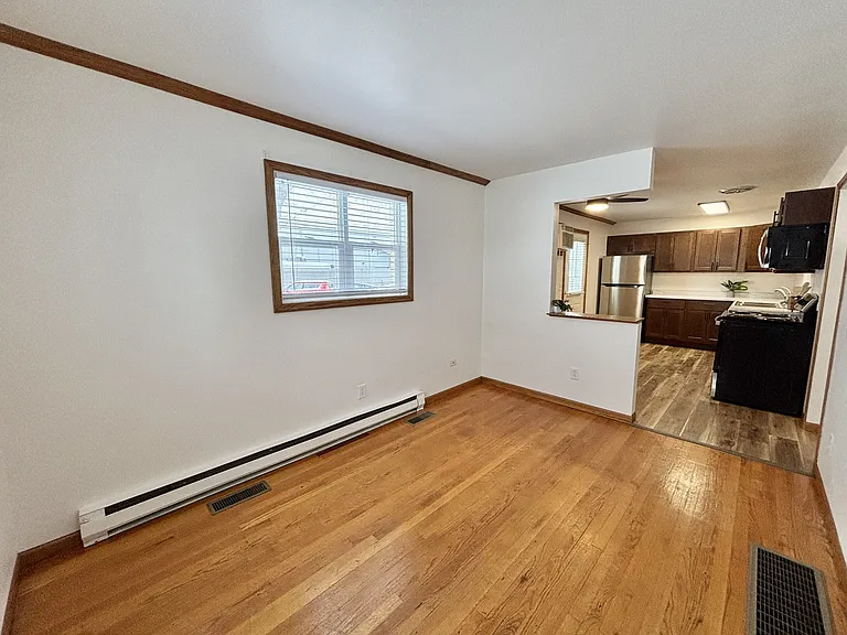 Town's Edge Apartments — Photo 30
