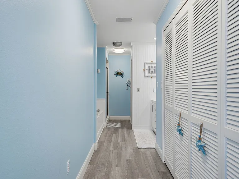 220 Mockingbird Ln — Photo 17