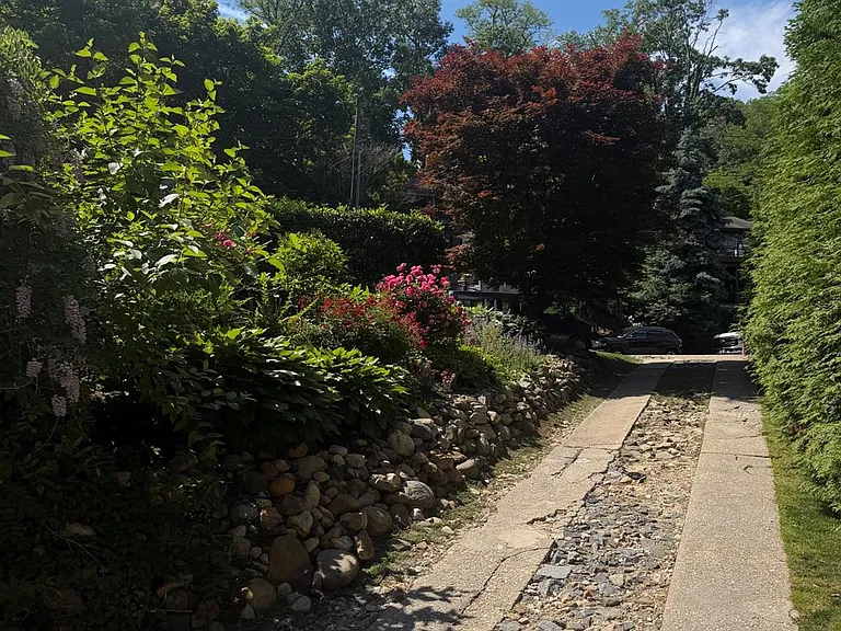 2 Prospect Ave — Photo 20