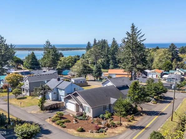2020 Bayview Ave, Netarts, OR 97143