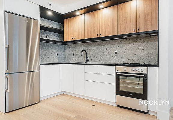 3rd image of 1901 10th Ave #4F