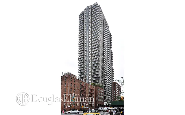 Sold by Douglas Elliman | media 29