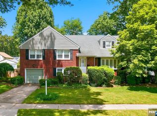 169 Hamilton Rd, Teaneck, NJ 07666