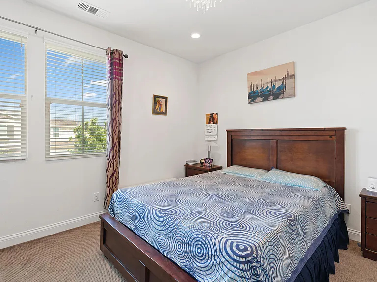 109 Sabiosa — Photo 12