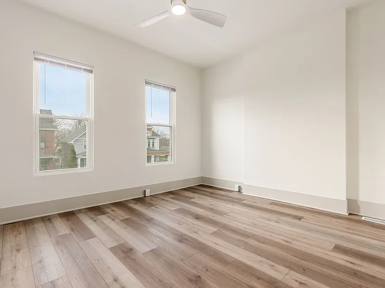 818 S Champion Ave — Photo 20