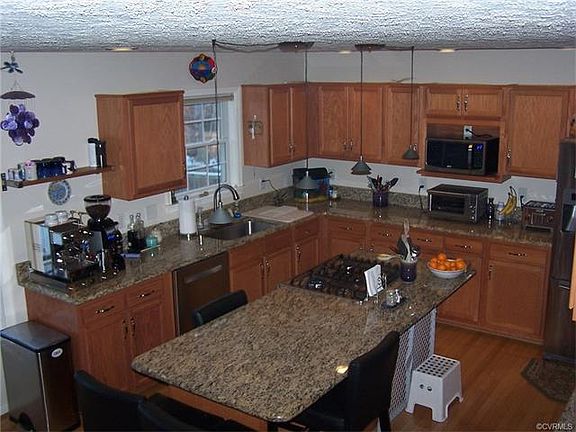4th image of 6318 Bergen Dr