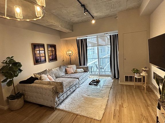 3rd image of 1620 S Michigan Ave Unit 624