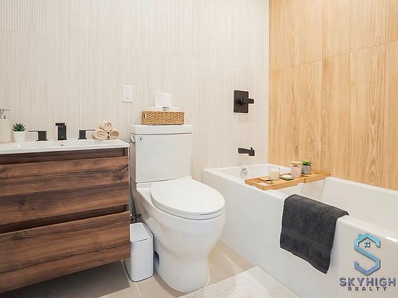 5th image of 37-25 32nd St #6R