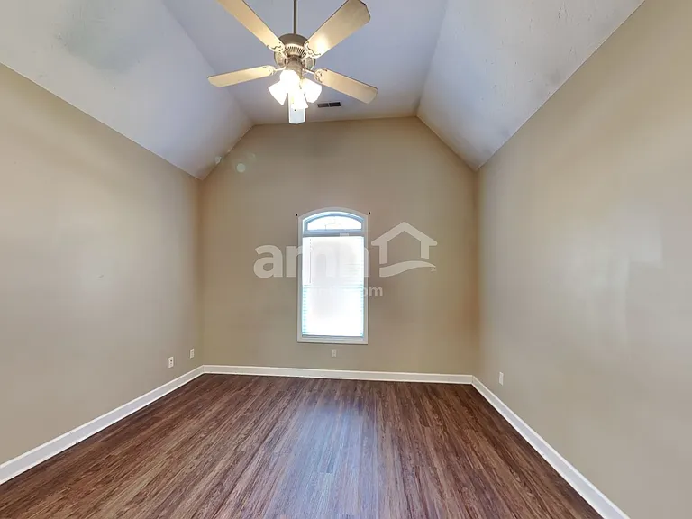 711 Riata Ct — Photo 9