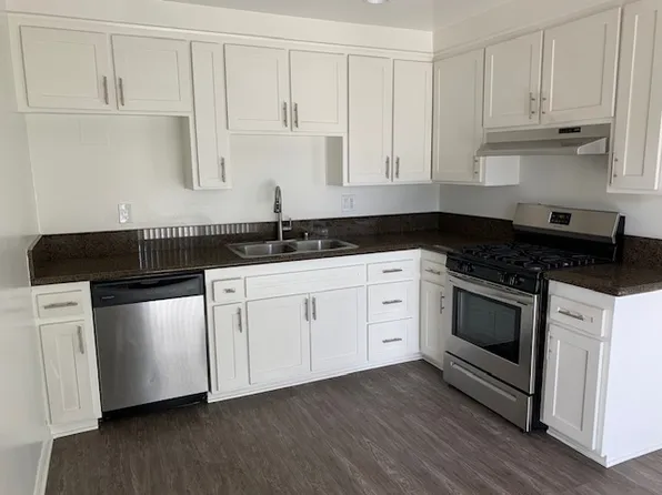 Park Cerritos Apartments