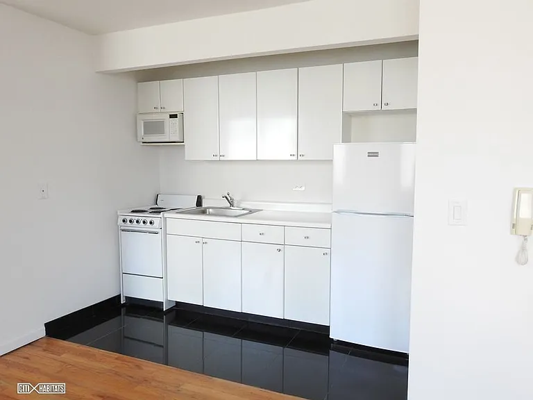 344 3rd Ave #14A — Photo 2