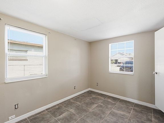 5th image of 1107 Jamela Dr