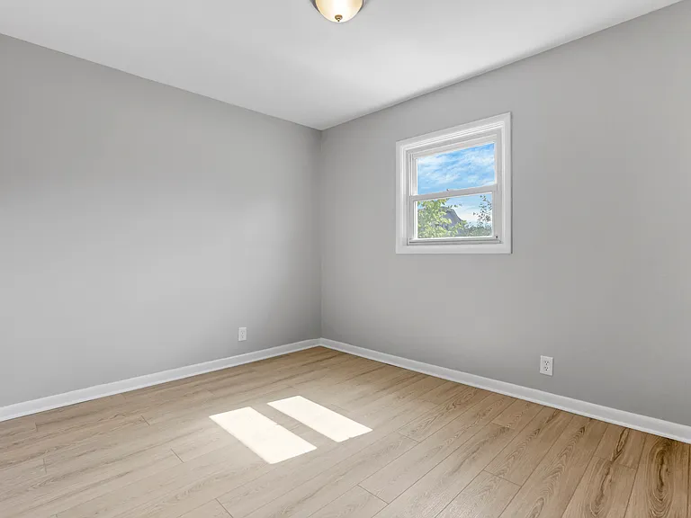 307 S Wheatland Ave — Photo 17