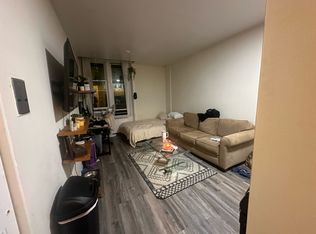 1122 Spruce St #B1, Philadelphia, PA 19107