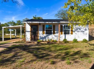 1102 Bee St, Brady, TX 76825