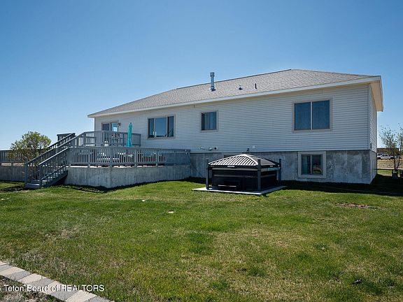 4th image of 226 Red Hill Ave