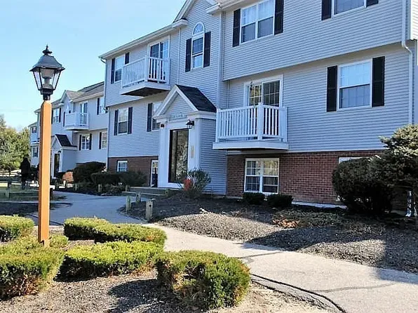 218 Beaver Dam Rd #6, Plymouth, MA 02360