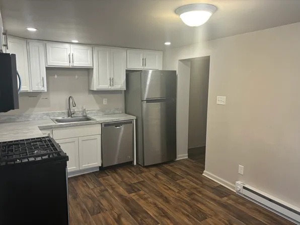 52 S White Oak St, Annville, PA 17003