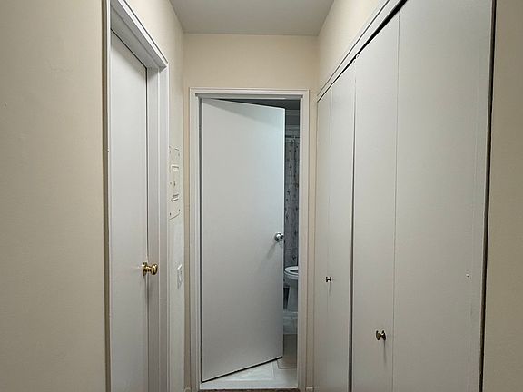 5th image of 19 Quincy Clos Unit 19