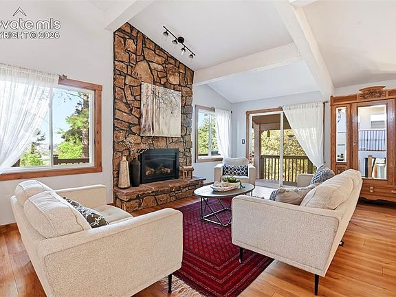 5th image of 3930 Regency Dr