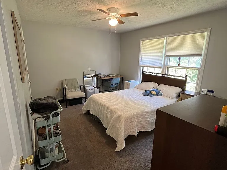 139 Barrington Pl #3 — Photo 26