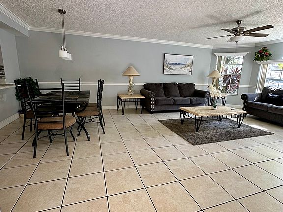 2nd image of 5012 Laguna Bay Cir APT 73
