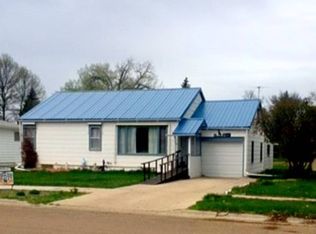 216 S 2nd St W, Malta, MT 59538