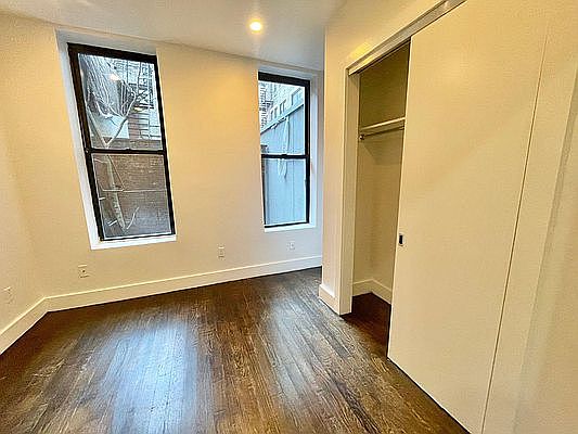 3rd image of 440 10th Ave #2M